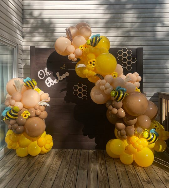 Oh Ba-bee ( bee decoration)